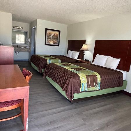 Hotel Bien Venido Pearsall Eksteriør bilde